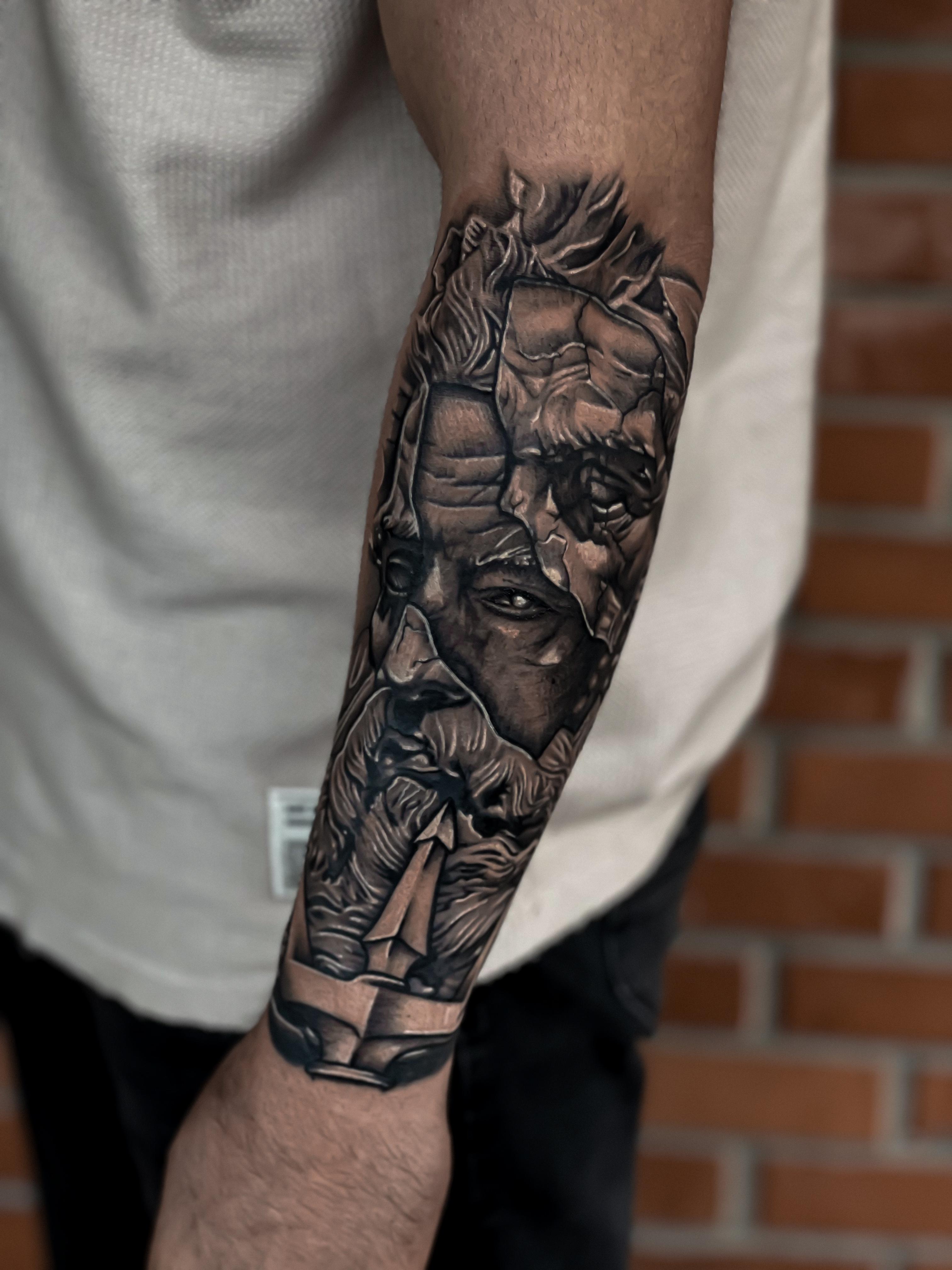 Noir tattoo 3 arka