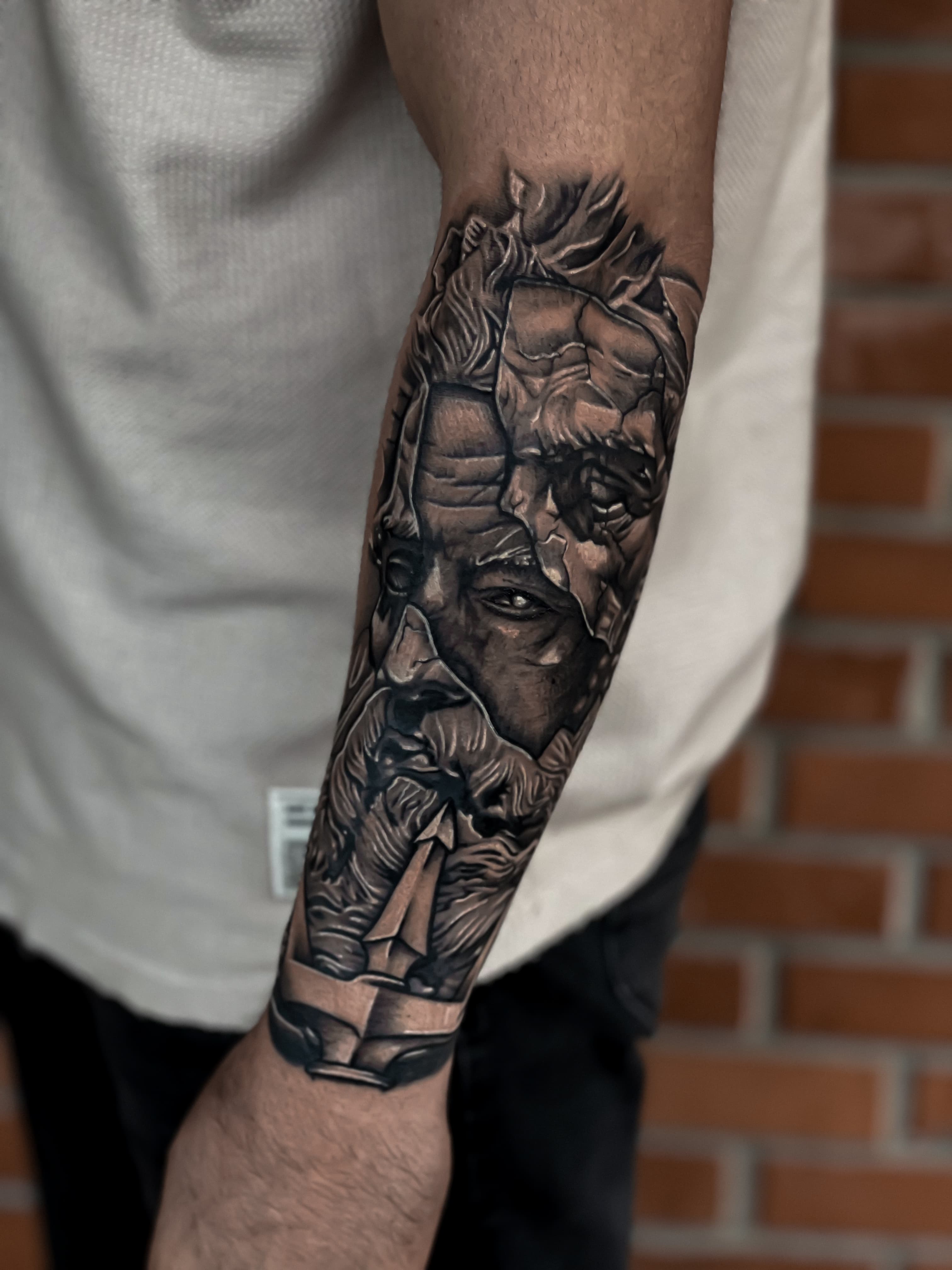 Noir tattoo 3 arka