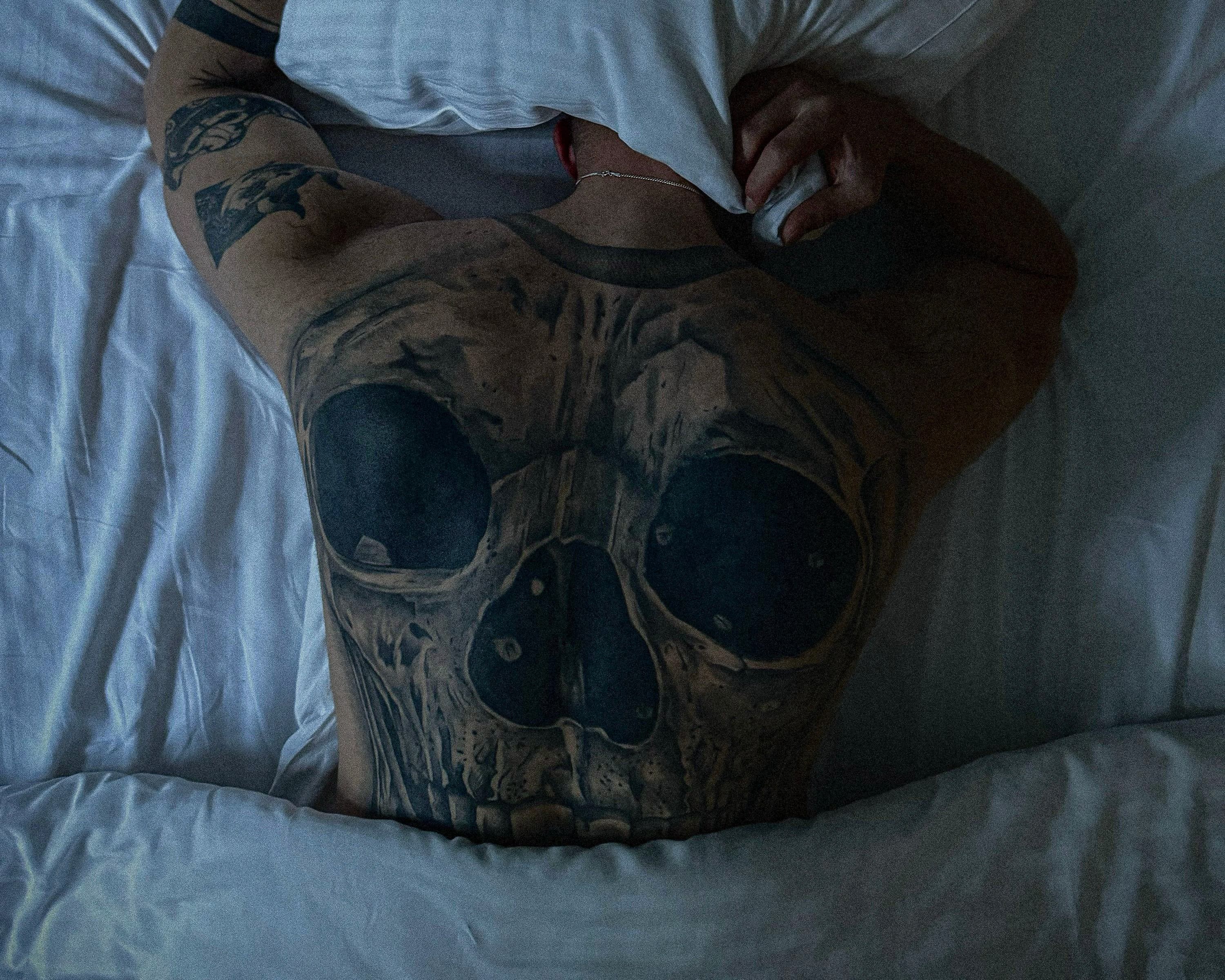 Noir tattoo 6 ön